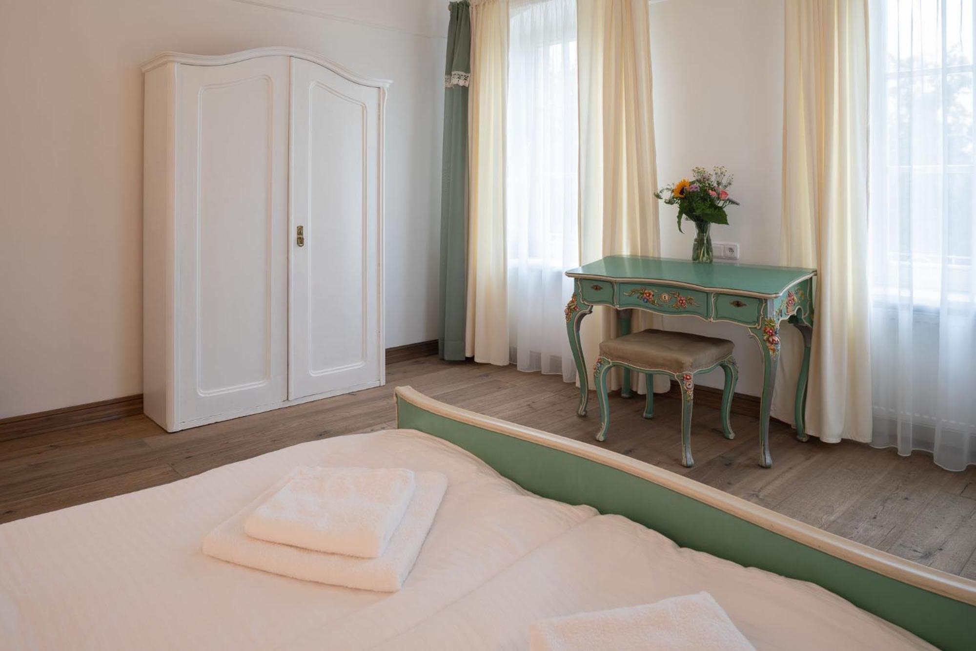 Villa Rezidence Palmbaum - Luxury And Relax Karlovy Vary Esterno foto